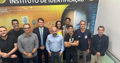 Peritos Técnicos participam de Curso de Metodologia de Confronto de Impressões Digitais